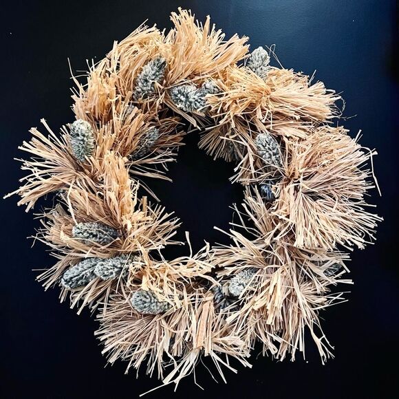 NWT Natural Corn Straw Husk 26” Wreath with  Pinecones Seasonal Boho Shabby Chic - Picture 1 of 5